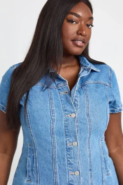 Robe Courte En Denim À Manches Courtes D'inspiration Western