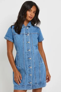 boohoo Robe Courte En Denim Western À Manches Courtes Petite<Femme Denim|Denim