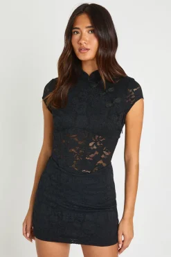 Robe Courte En Dentelle À Col Montant Avec Détail Corset