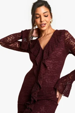 Robe courte en dentelle à manches évasées