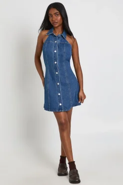 boohoo Robe Courte En Jean Cintrée À Encolure Américaine Et Boutonnage Devant<Femme Denim|Denim