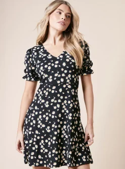 Robe Courte En Jersey À Manches Courtes Et Col En V Motif Marguerites