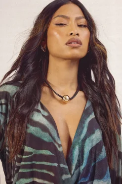 Robe Courte En Mesh À Imprimé Animal Flou Avec Manches Évasées