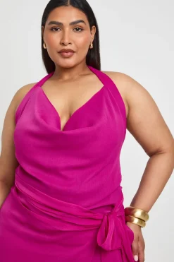 boohoo Robe Courte En Mousseline Avec Encolure Drapée Et Effet Cache-cœur Grande Taille<Femme Robes|Robes De Soirée Chic