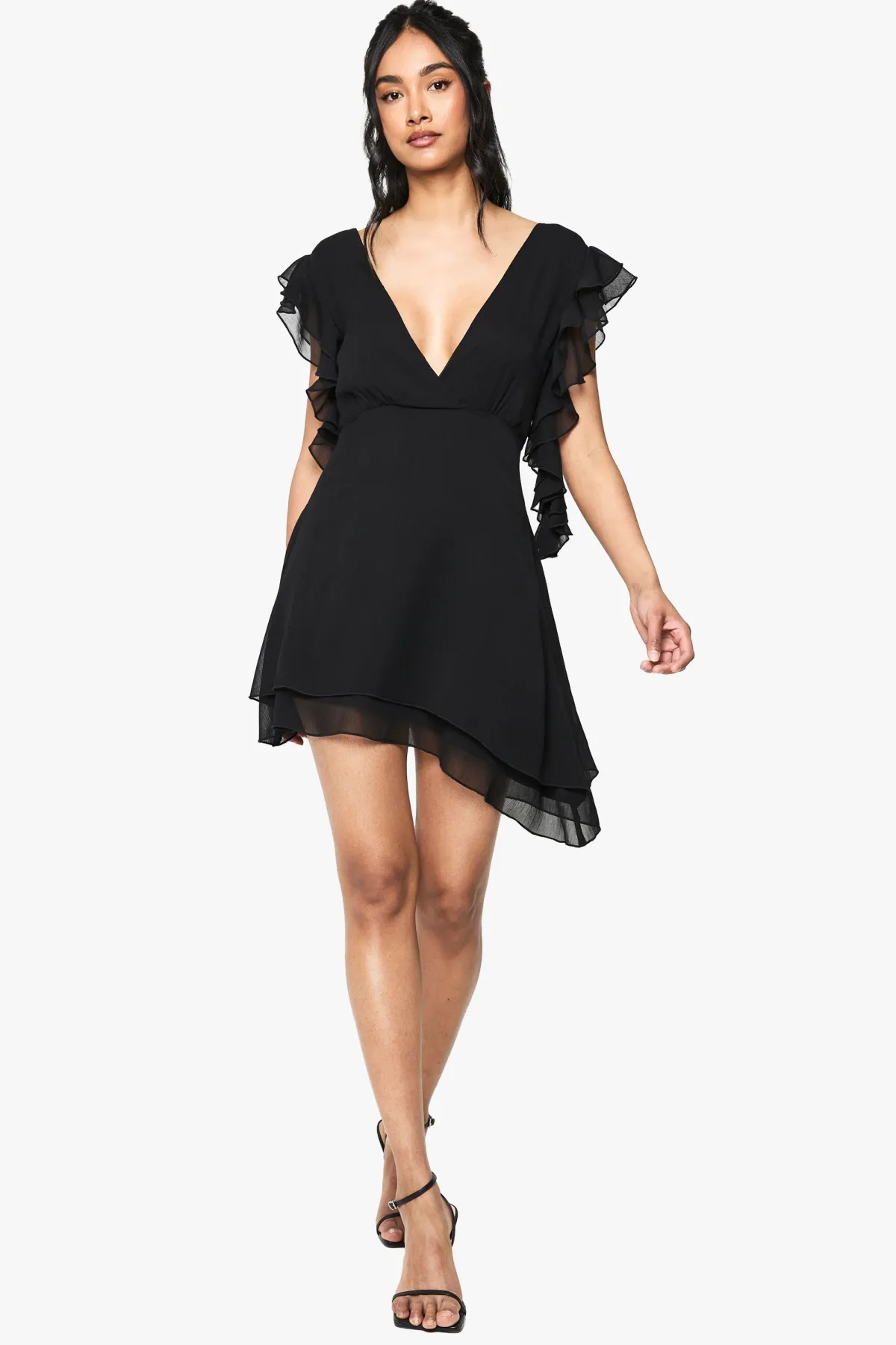 boohoo Robe Courte En Mousseline À Détails De Volants<Femme Robes|Robes Noires