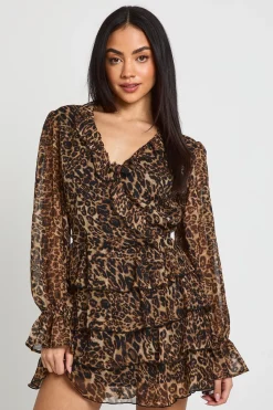 boohoo Robe Courte En Mousseline À Imprimé Avec Détails À Volants<Femme Robes À Manches Longues|Robes