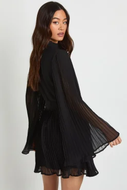 Robe Courte En Mousseline Plissée À Col Montant Et Manches Évasées