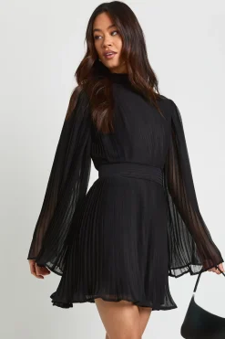 Robe Courte En Mousseline Plissée À Col Montant Et Manches Évasées