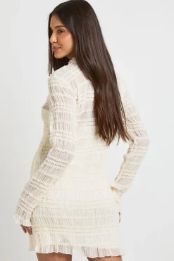 Robe Courte En Mousseline Texturée À Manches Longues