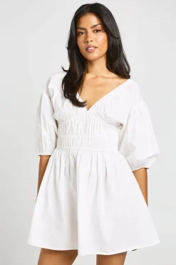 boohoo Robe Courte En Popeline De Coton À Corsage Froncé Col En V Et Manches Bouffantes<Femme Robes Patineuses|Robes