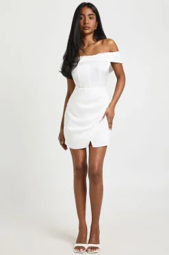 Robe Courte En Satin À Détail Drapé Bardot Froncé