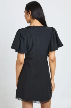 boohoo Robe Courte À Finitions En Dentelle Tall<Femme Satin Et Dentelle|Robes