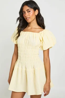Robe Courte Froncée À Manches Bouffantes Effet Lin