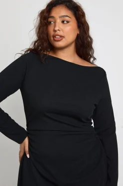 boohoo Robe Courte Froncée À Manches Longues Grande Taille<Femme Robes À Manches Longues|Robes