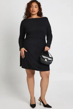 boohoo Robe Courte Froncée À Manches Longues Grande Taille<Femme Robes À Manches Longues|Robes