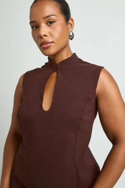 Robe Courte Grande Taille À Col Montant Avec Découpe Nouée Devant