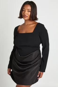 Robe Courte Grande Taille En Satin Drapé À Manches Longues