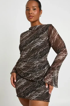 boohoo Robe Courte Grande Taille À Imprimé Animal Mixte Et Manches À Volants<Femme Robes Moulantes|Robes À Manches Longues
