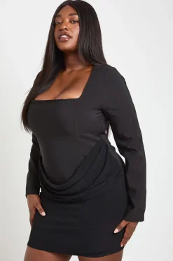 boohoo Robe Courte Grande Taille À Manches Longues En Tissu Fluide Drapé<Femme Robes Mi-Longues|Robes À Manches Longues
