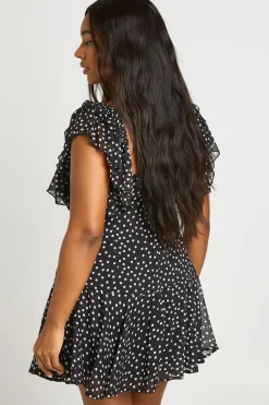 boohoo Robe Courte Grande Taille À Pois Avec Manches À Volants<Femme Pois|Robes