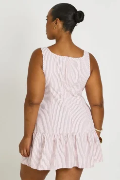 Robe Courte Grande Taille À Rayures Encolure Carrée Et Ourlet À Volants
