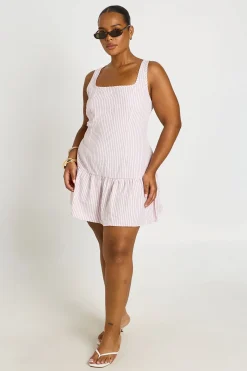 Robe Courte Grande Taille À Rayures Encolure Carrée Et Ourlet À Volants