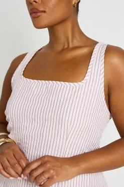 Robe Courte Grande Taille À Rayures Encolure Carrée Et Ourlet À Volants