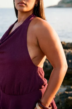 Robe Courte Grande Taille À Volants Et Col Licou