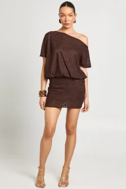boohoo Robe Courte À Haut Blouson Encolure Asymétrique Motif Zèbre Dévoré<Femme Looks Chocolat|Robes T-Shirt