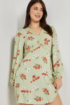 Robe Courte Imprimée À Manches Longues Avec Imprimé Fleuri Ditsy Et Bordure En Dentelle