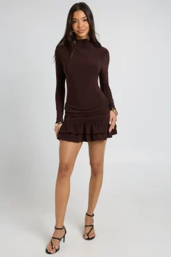 Robe Courte À Manches Longues Avec Drapé Frontal