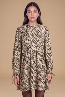 Robe Courte À Manches Longues Avec Col À Volants Pour Petite Taille