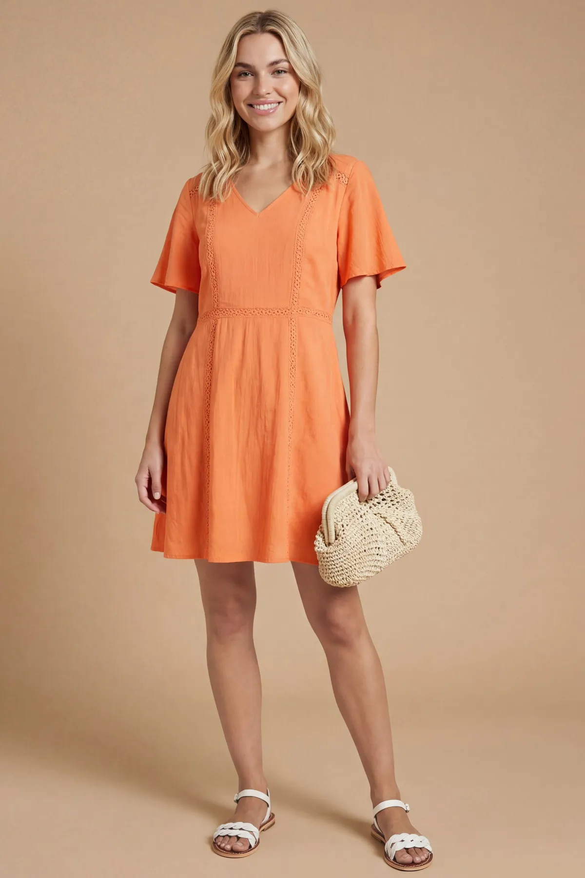 Dorothy Perkins Robe Courte À Manches Papillon Avec Finitions En Dentelle<Femme Satin Et Dentelle|Robes