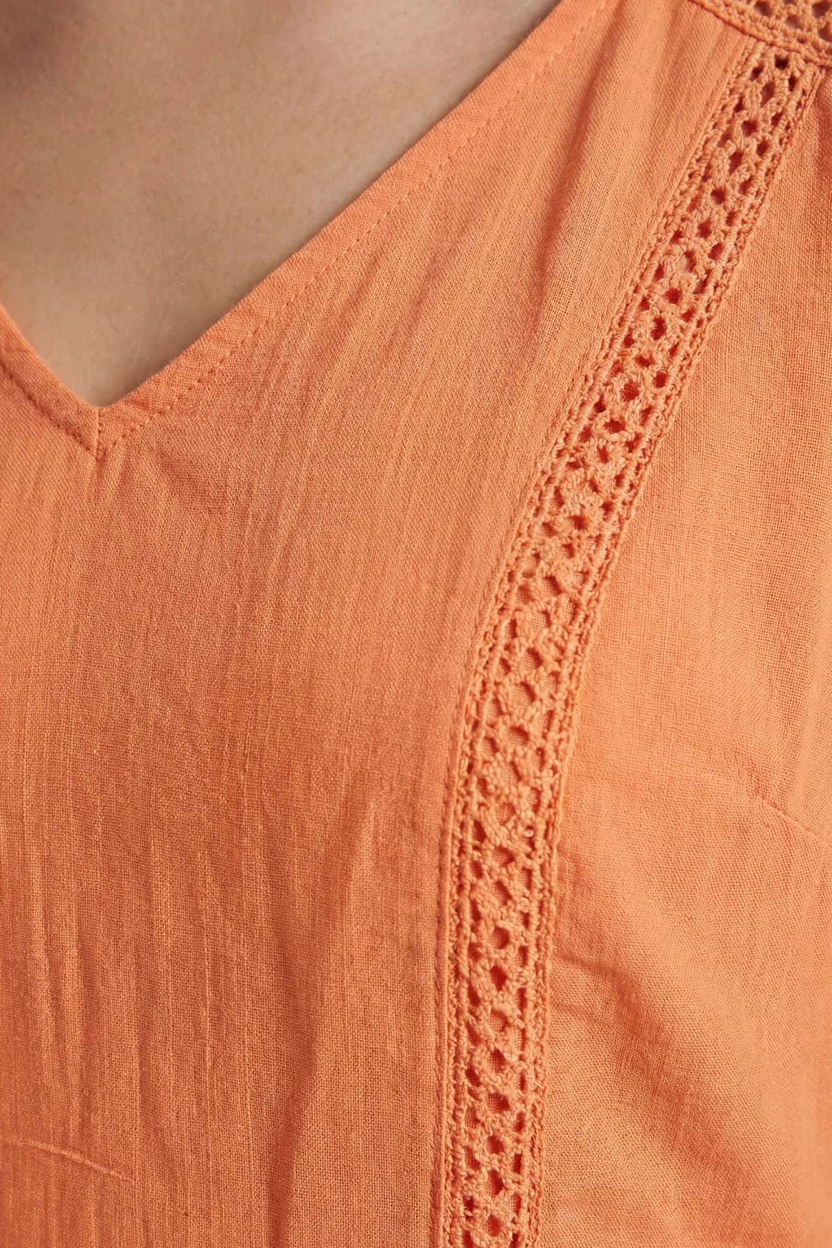Dorothy Perkins Robe Courte À Manches Papillon Avec Finitions En Dentelle<Femme Satin Et Dentelle|Robes
