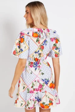 Robe Courte À Manches Volantées Avec Col À Détail Noué