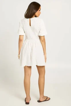 Robe Courte À Manches Volumineuses Texturées