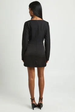 Robe Courte Moulante En Satin Drapé À Manches Longues