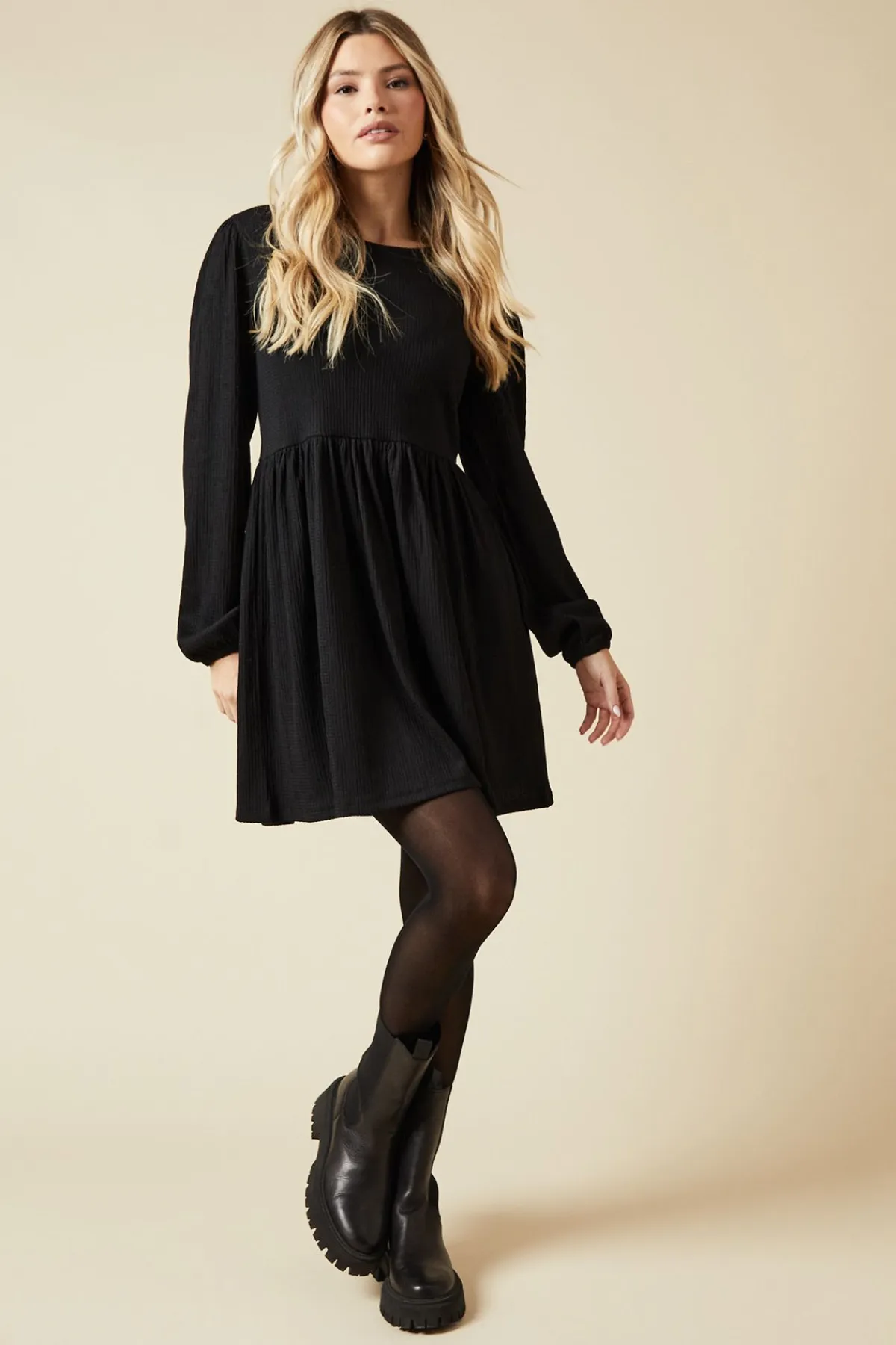 Dorothy Perkins Robe Courte e à Manches Longues avec Lien Dos<Femme Robes À Manches Longues|Robes