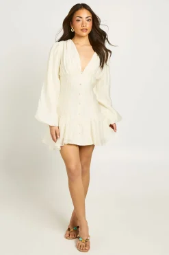 boohoo Robe Courte À Ourlet Tombant Et Manches Volumineuses Texturées<Femme Robes Patineuses|Robes À Manches Longues