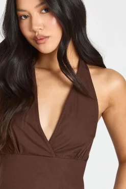 boohoo Robe Courte Plissée À Encolure Américaine En Popeline De Coton Petite<Femme Looks Chocolat|Robes