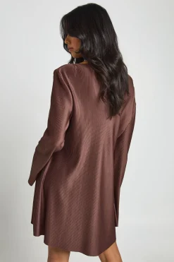 Robe Courte Plissée À Manches Évasées