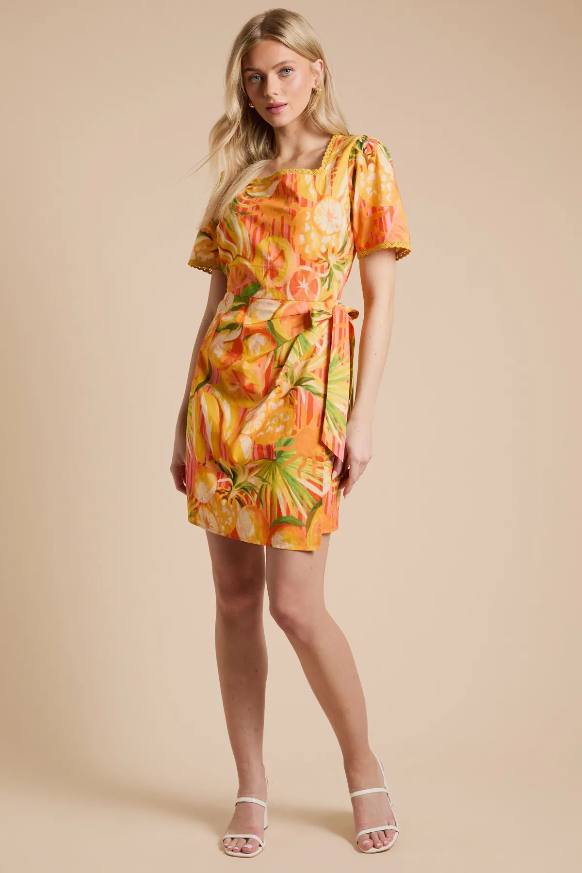 Dorothy Perkins Robe Courte Portefeuille En Popeline Imprimée À Motif Fruits Avec Finitions Dentelle<Femme Toutes Les Robes|Satin Et Dentelle
