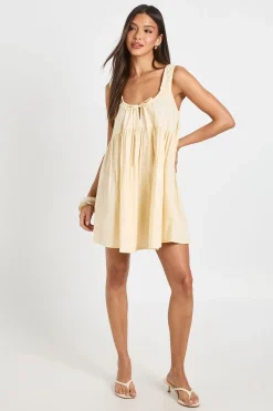 Robe Courte Smock Avec Détail Nœud Devant