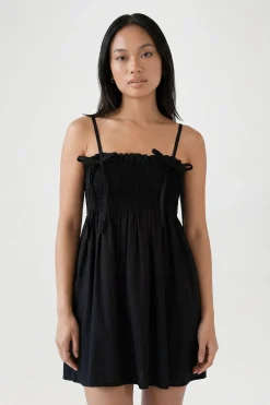 boohoo Robe Courte Smockée À Détail Froncé<Femme Robes Courtes|Robes