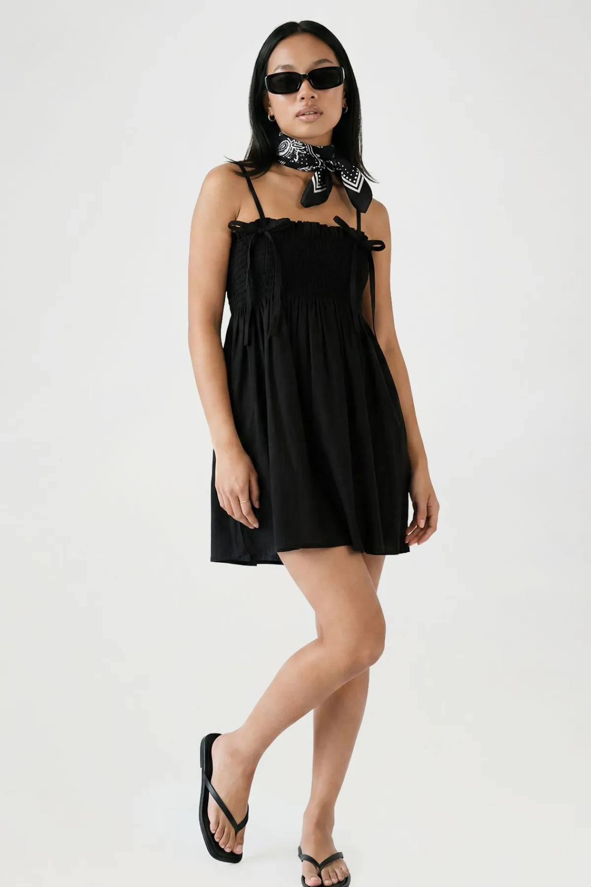 boohoo Robe Courte Smockée À Détail Froncé<Femme Robes Courtes|Robes