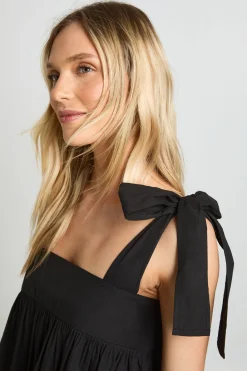 boohoo Robe Courte Smockée Petite Avec Bretelles À Nouer Aux Épaules<Femme Robes Courtes|Robes