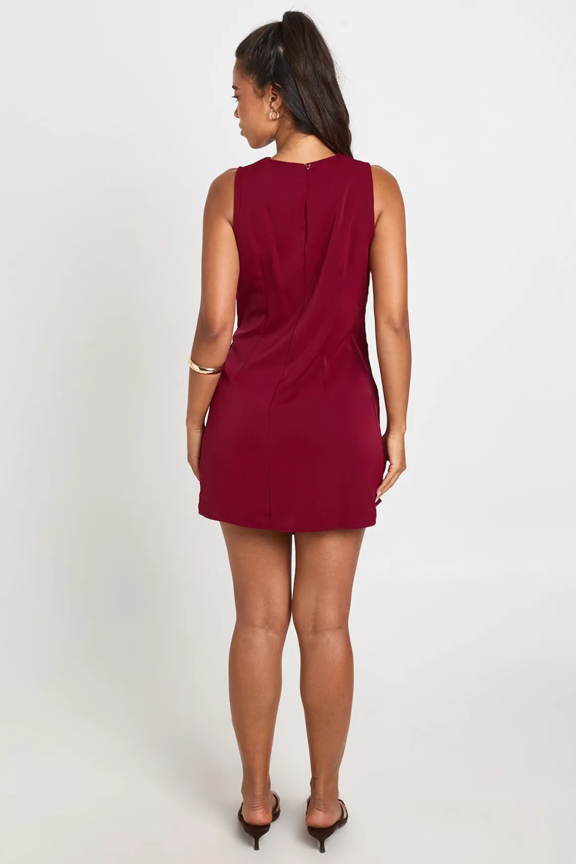 Robe Courte Tissée À Col Bénitier Avec Drapé Latéral