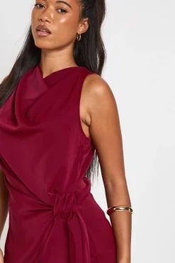Robe Courte Tissée À Col Bénitier Avec Drapé Latéral