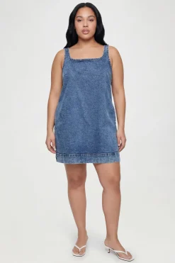 Robe Courte Trapèze Grande Taille À Encolure Carrée