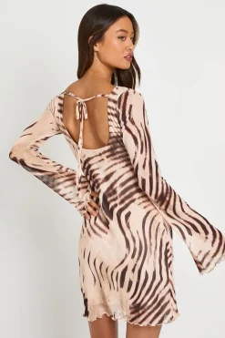 Robe Courte Évasée En Mesh À Imprimé Animal Mixte Et Manches Évasées Tall